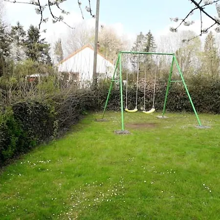Maison Confortable Avec Jardin A Edruchon + Pour 6 Personnes Holiday home
