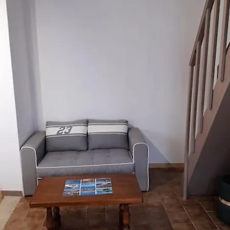 Maison Confortable Avec Jardin A Edruchon + Pour 6 Personnes