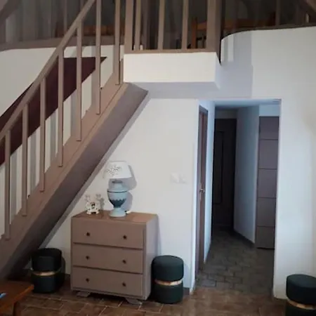 Maison Confortable Avec Jardin A Edruchon + Pour 6 Personnes Holiday home *